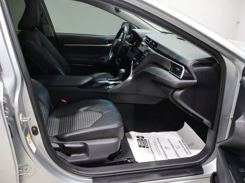 Used 2018 Toyota Camry SE w/ Audio Package FWD image 23