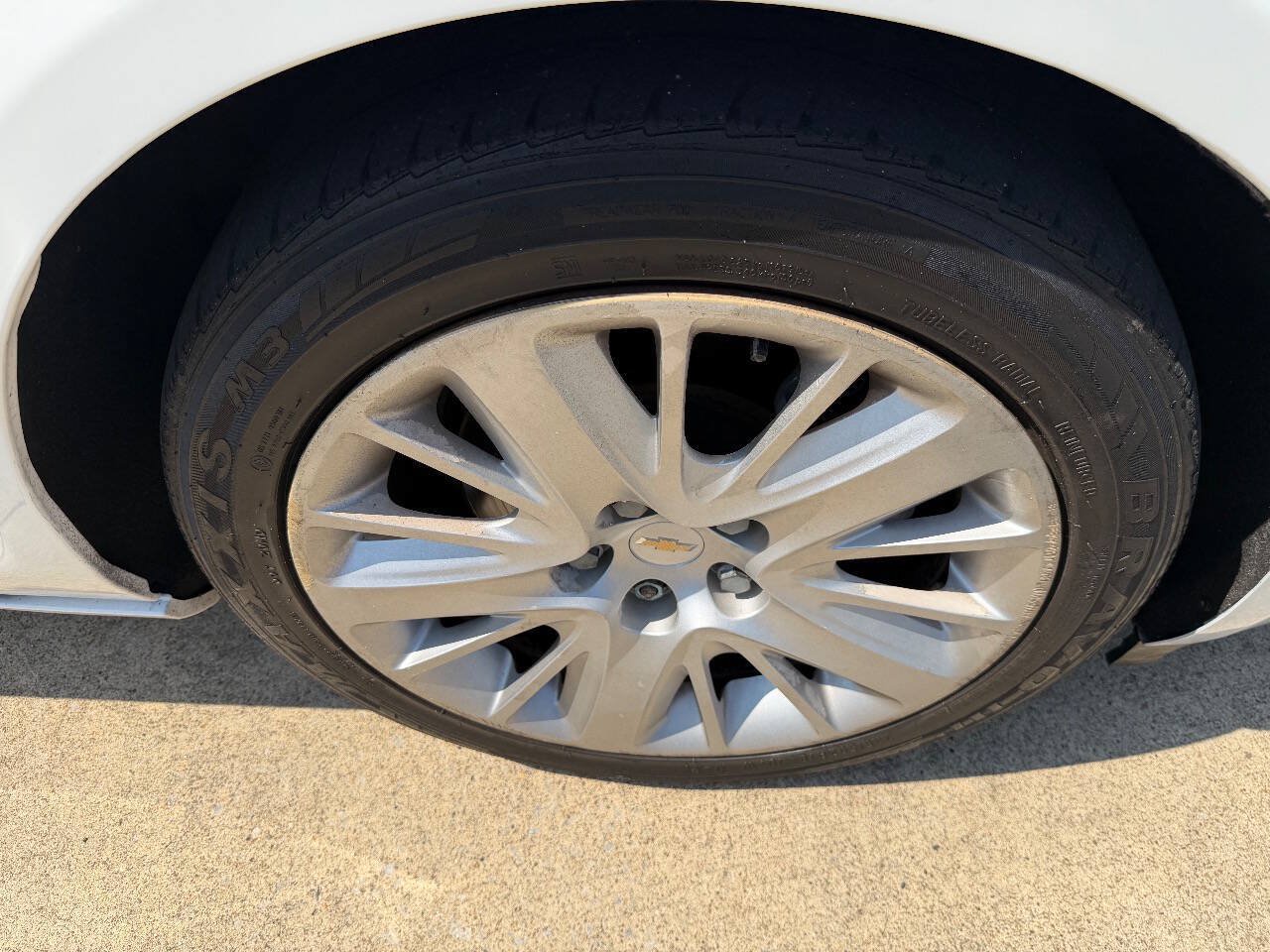 Used 2015 Chevrolet Impala LS FWD image 9