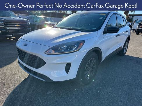 Used 2022 Ford Escape S image 2
