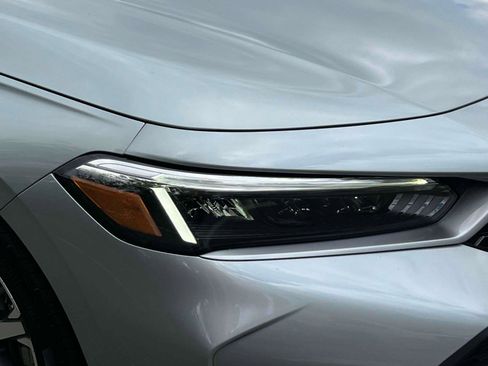 Used 2025 Honda Civic Sport Touring image 9