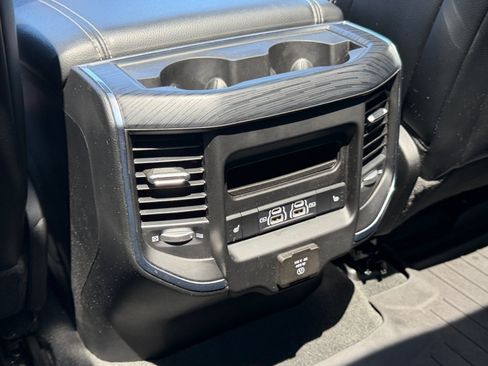Used 2024 RAM 1500 Laramie AWD/4WD image 18