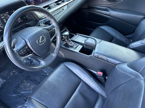 Used 2019 Lexus ES 350 w/ Premium Package image 10
