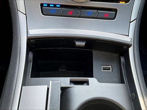 Used 2018 Lincoln MKZ Reserve FWD image 17