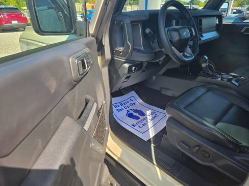 New 2025 Ford Bronco Badlands AWD/4WD image 6