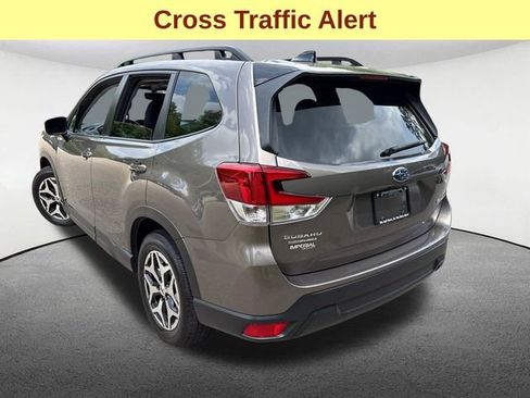 Certified 2024 Subaru Forester Premium AWD/4WD image 10