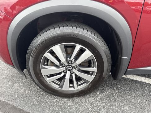 Used 2022 Nissan Pathfinder SL image 13