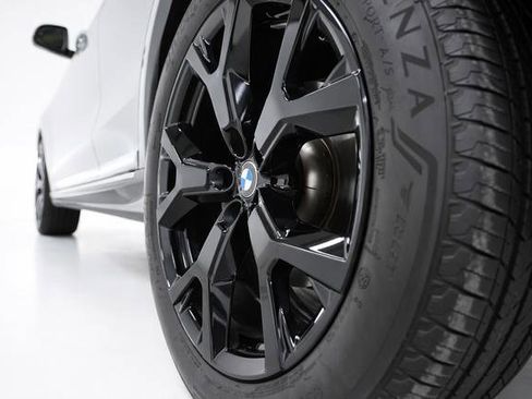 Used 2026 BMW X7 xDrive40i image 6