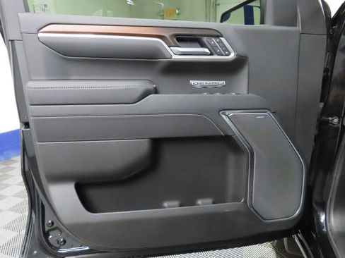 Used 2025 GMC Sierra 1500 Denali AWD/4WD image 56