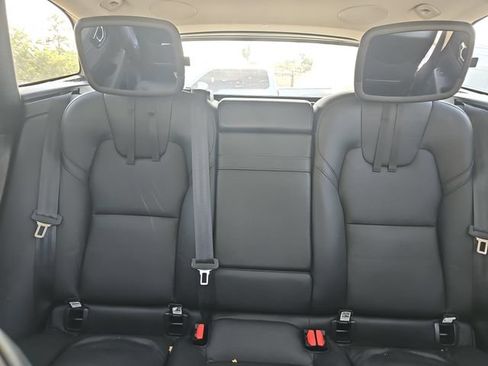 Used 2019 Volvo XC60 T6 Momentum w/ Multimedia Package AWD/4WD image 25