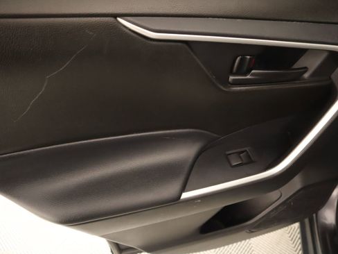 Used 2022 Toyota RAV4 LE image 15