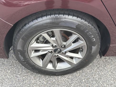 Used 2019 Kia Optima LX image 26