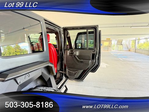 Used 2016 Jeep Wrangler Unlimited Sport w/ Quick Order Package 24S AWD/4WD image 40