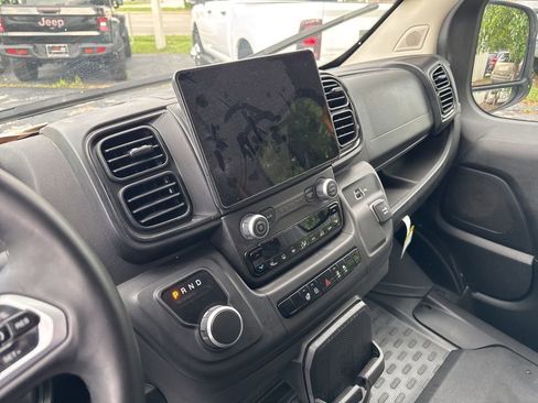 Used 2024 RAM ProMaster 3500 w/ Delivery Van Package image 6