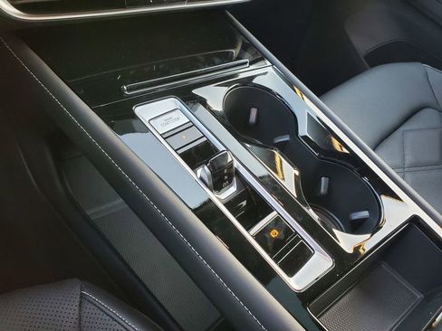 New 2026 Volkswagen Atlas SE FWD image 10