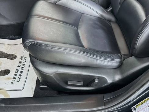 Used 2018 MAZDA MAZDA3 Touring image 19