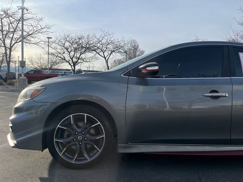 Used 2017 Nissan Sentra NISMO image 9