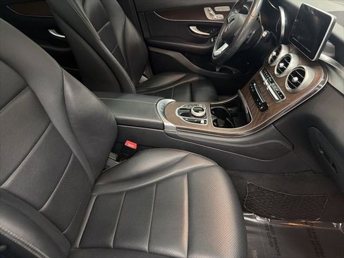 Certified 2018 Mercedes-Benz GLC 300 4MATIC image 30