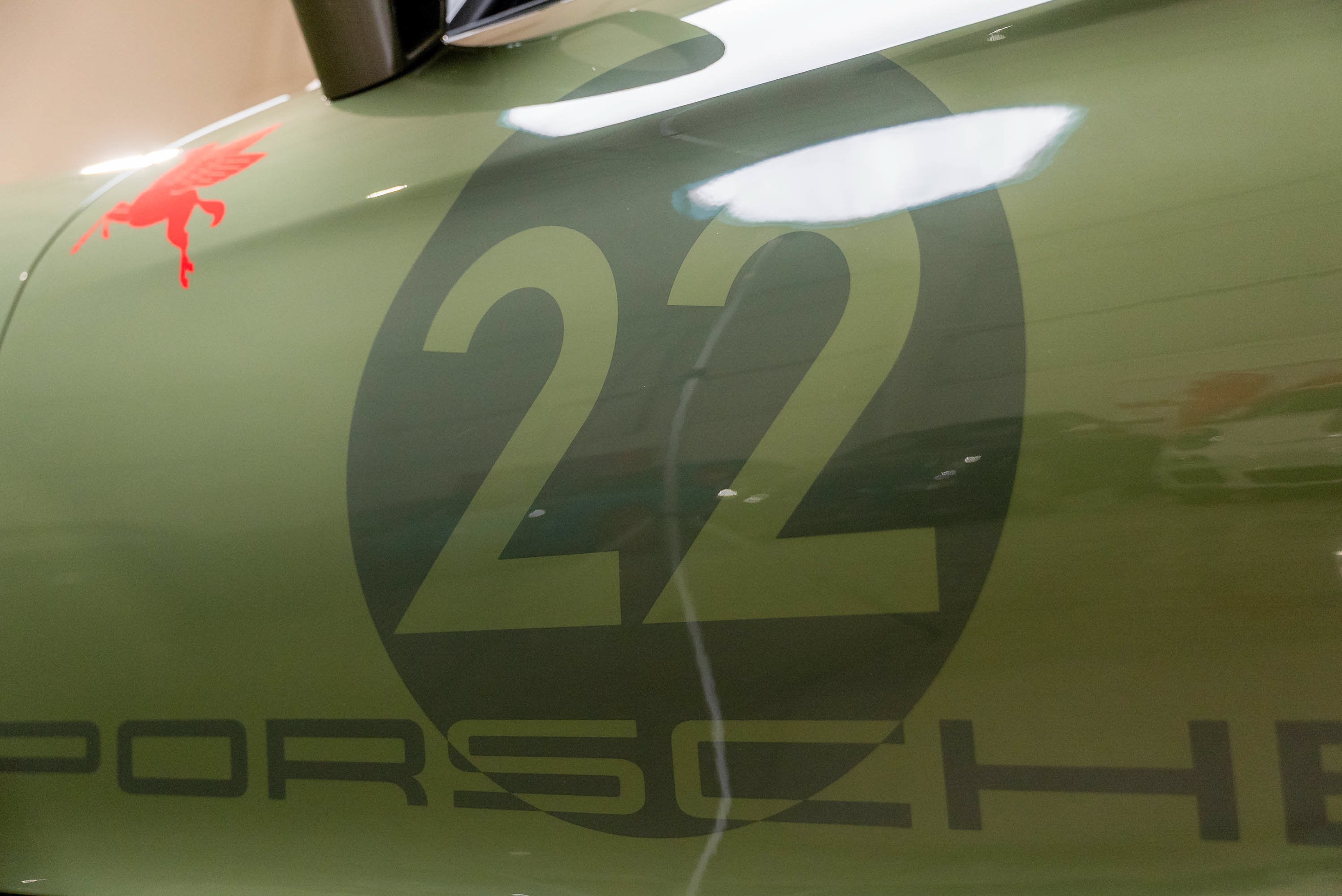 Used 2022 Porsche 718 Boxster Spyder RWD image 40