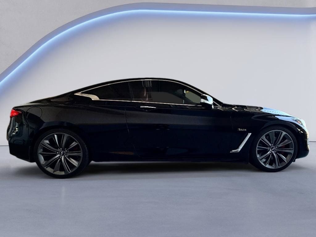 Used 2018 INFINITI Q60 Red Sport 400 w/ Sensory Package 3.0T Sport RWD image 6
