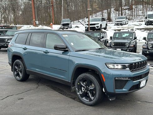 New 2026 Jeep Grand Cherokee L Limited image 3