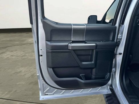 Used 2017 Ford F150 XLT w/ Equipment Group 302A Luxury AWD/4WD image 37