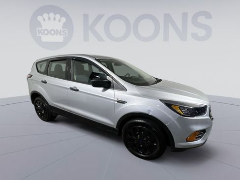 Used 2018 Ford Escape S FWD image 2