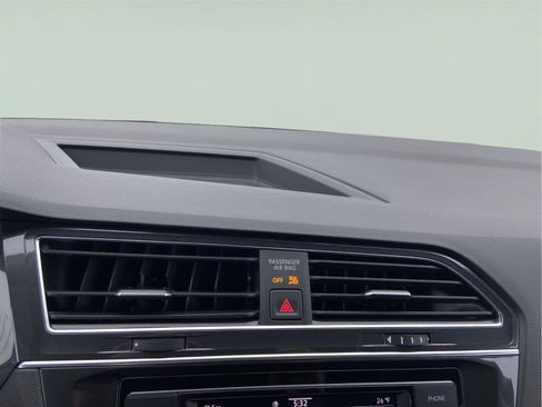 Used 2021 Volkswagen Tiguan S image 28