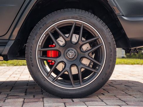 Used 2025 Mercedes-Benz G 63 AMG 4MATIC image 16