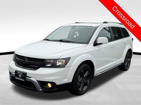 Used 2019 Dodge Journey Crossroad image 3