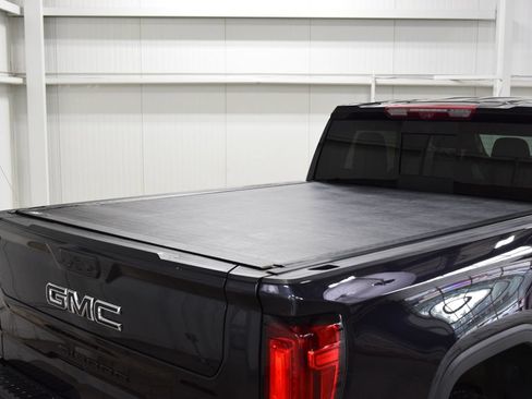 Used 2023 GMC Sierra 1500 AT4 w/ AT4 Premium Package AWD/4WD image 24