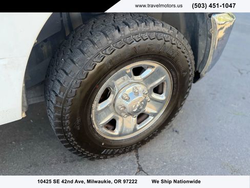 Used 2018 RAM 2500 Tradesman w/ Chrome Appearance Group image 12