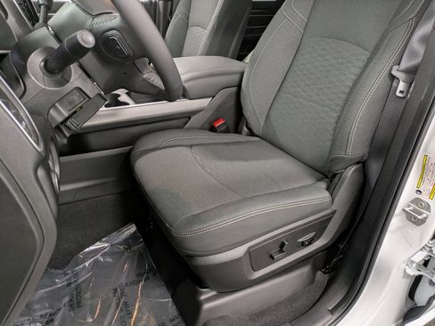 Used 2025 RAM 3500 Big Horn image 9