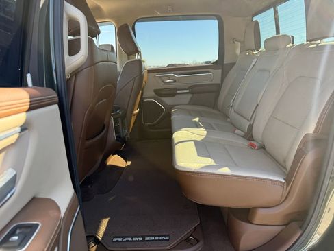 Used 2021 RAM 1500 Laramie AWD/4WD image 11