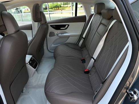 Used 2023 Mercedes-Benz EQE 350+ 4MATIC Sedan image 37