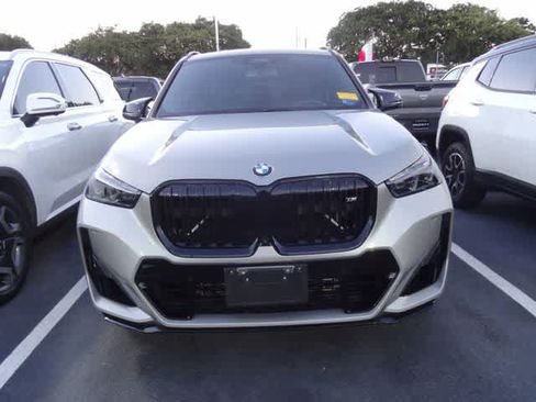 Used 2026 BMW X1 M35i w/ Technology Package AWD/4WD image 3