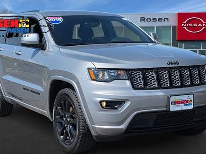 Used 2017 Jeep Grand Cherokee Altitude