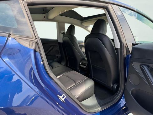 Used 2023 Tesla Model 3 Standard Range image 26