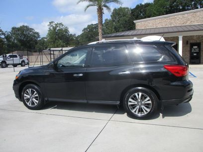 Used 2018 Nissan Pathfinder SV