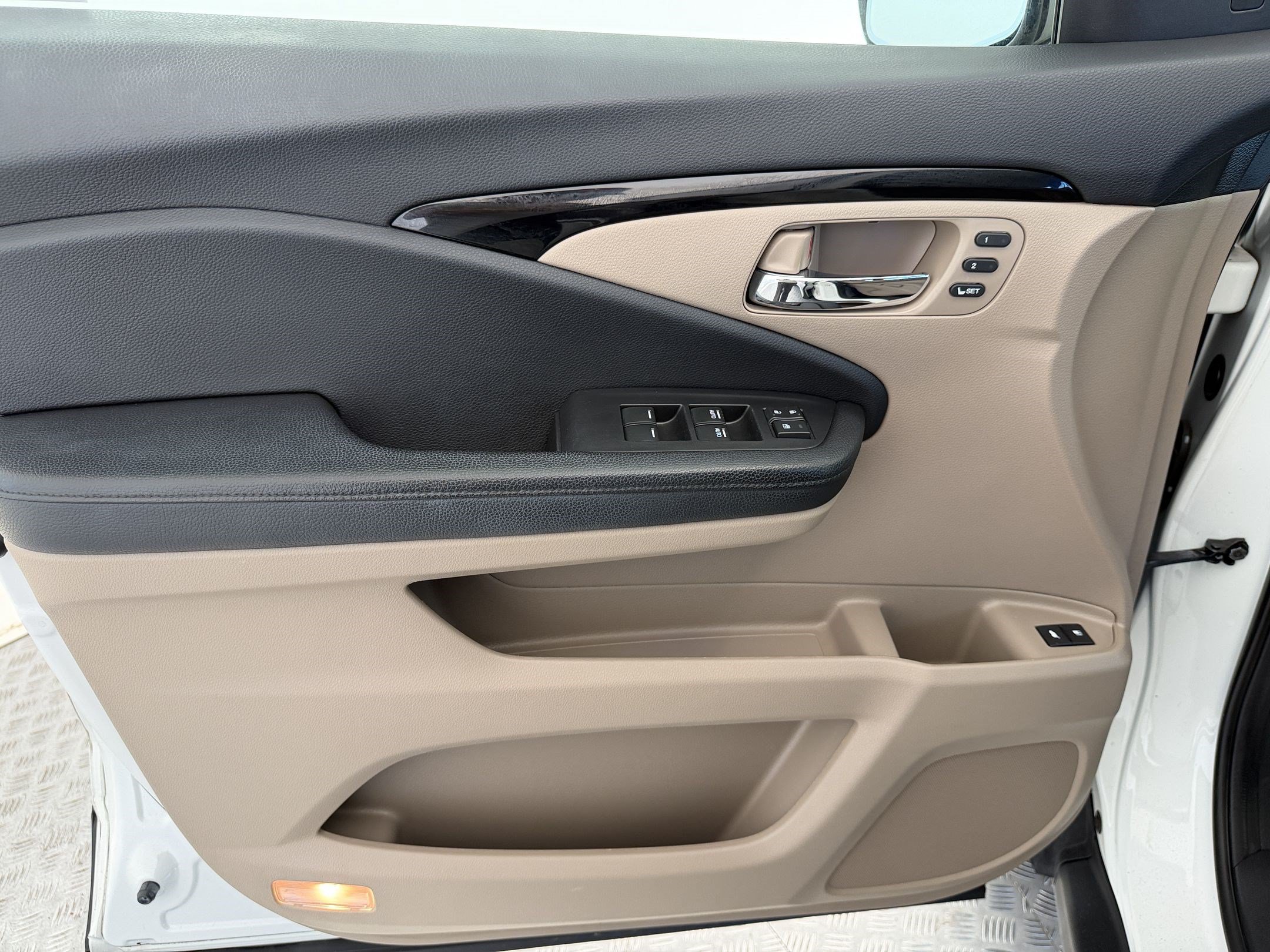 Used 2020 Honda Pilot Elite image 14