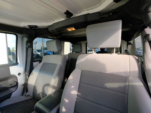 Used 2010 Jeep Wrangler Unlimited Sport image 28