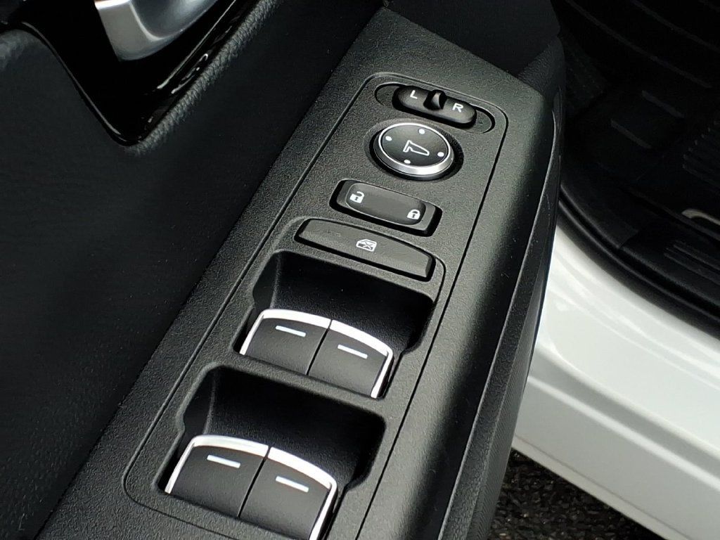 Used 2024 Honda CR-V Sport Touring image 13