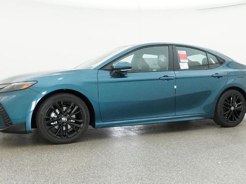 New 2026 Toyota Camry SE FWD image 21