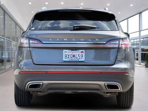 Used 2021 Lincoln Nautilus FWD w/ Equipment Group 101A image 5