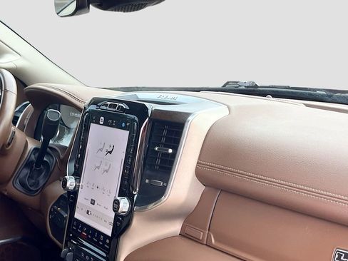 Used 2023 RAM 3500 Laramie image 29