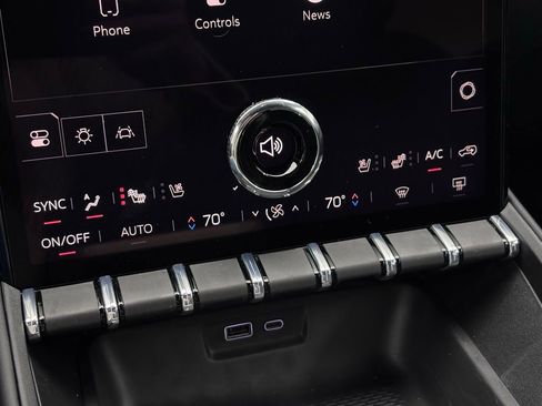 New 2026 GMC Terrain Elevation w/ Elevation Premium Package image 24