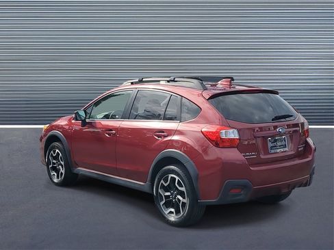 Used 2017 Subaru Crosstrek 2.0i Limited image 4