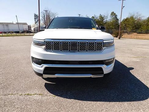 Used 2024 Jeep Grand Wagoneer L 4WD image 3