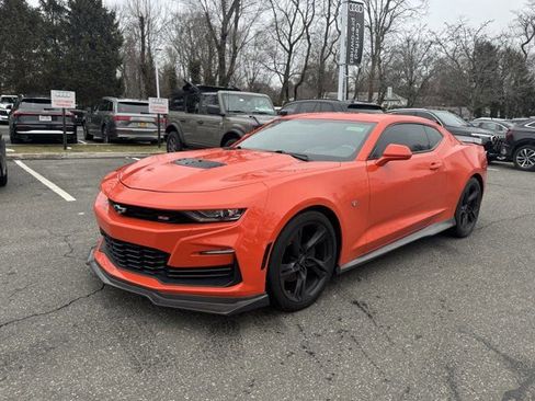 Used 2020 Chevrolet Camaro SS image 9