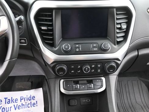 Used 2023 GMC Acadia SLE w/ Driver Convenience Package FWD image 24