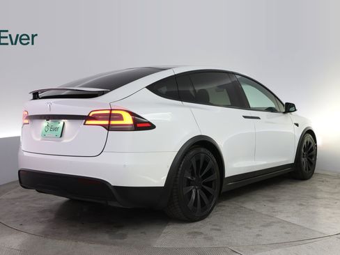 Used 2023 Tesla Model X AWD/4WD image 3